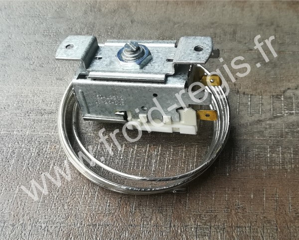 BRE-709 Thermostat de stockageR23005 Merci de sélectionner le modèlede votre machineils sont indispensables