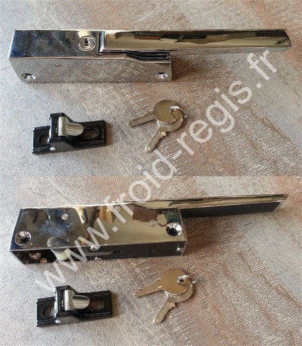 F885 Loqueteaux chromés à cléentraxe fixation 104 mm