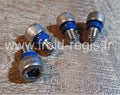 HOF-C313 Set Seal Bold M8 (x4) pour FM300 à 1800 code P01768-01 (x4) Merci d'indiquer le modèle et le numéro de série de votre machine ils sont indispensables