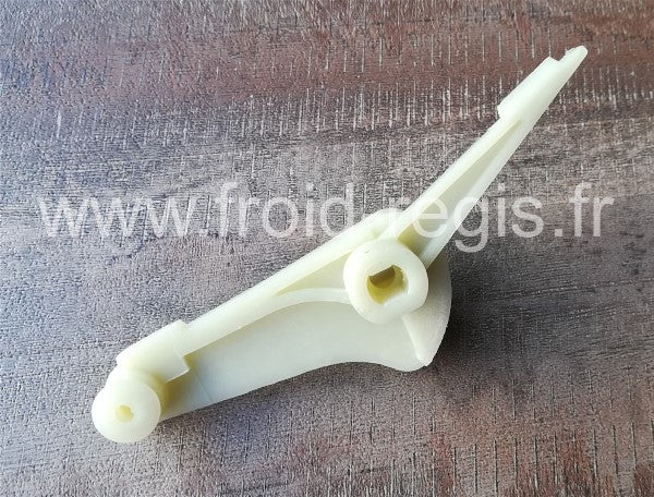 HOS-C03-10 Bras CAM (A) (coté moteur) pour IM21-25-30_CLE code 3X8002-01 (fourni avec goupille) Merci d'indiquer le modèle et le numéro de série de votre machine ils sont indispensables
