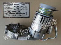 ICF122 - Moto réducteur completpour B95C-B130C-B160C-B200C-B125-B205(F)code 79422513R Merci d'indiquerle modèle et le numéro desérie de votre machineils sont indispensables