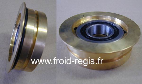 ICF444B Porte roulement, Roulement inférieurMF46 à partir serial 16202MF56 à partir serial 23750MF66 à partir serial 05431code 06052701 Merci d'indiquerle modèle et le numéro desérie de votre machineils sont indispensables