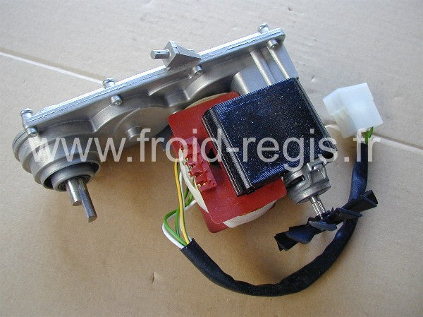 ITV-Q101-45 Motoréducteur 220V/50Hzpour IQ45 - code 4154 Merci d'indiquerle modèle et le numéro desérie de votre machineils sont indispensables