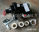 MAN-UG303-15 - Pompe à eau / Water pump - 230V/50Hz pour EC040-050 code 040000038 Merci d'indiquer le modèle et le numéro de série de votre machine ils sont indispensables